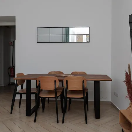 Sagittarius Vatican Apartment *